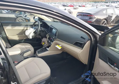 2020 Hyundai Elantra Value Edition z USA, uszkodzony, nr VIN 5NPD84LF0LH617097